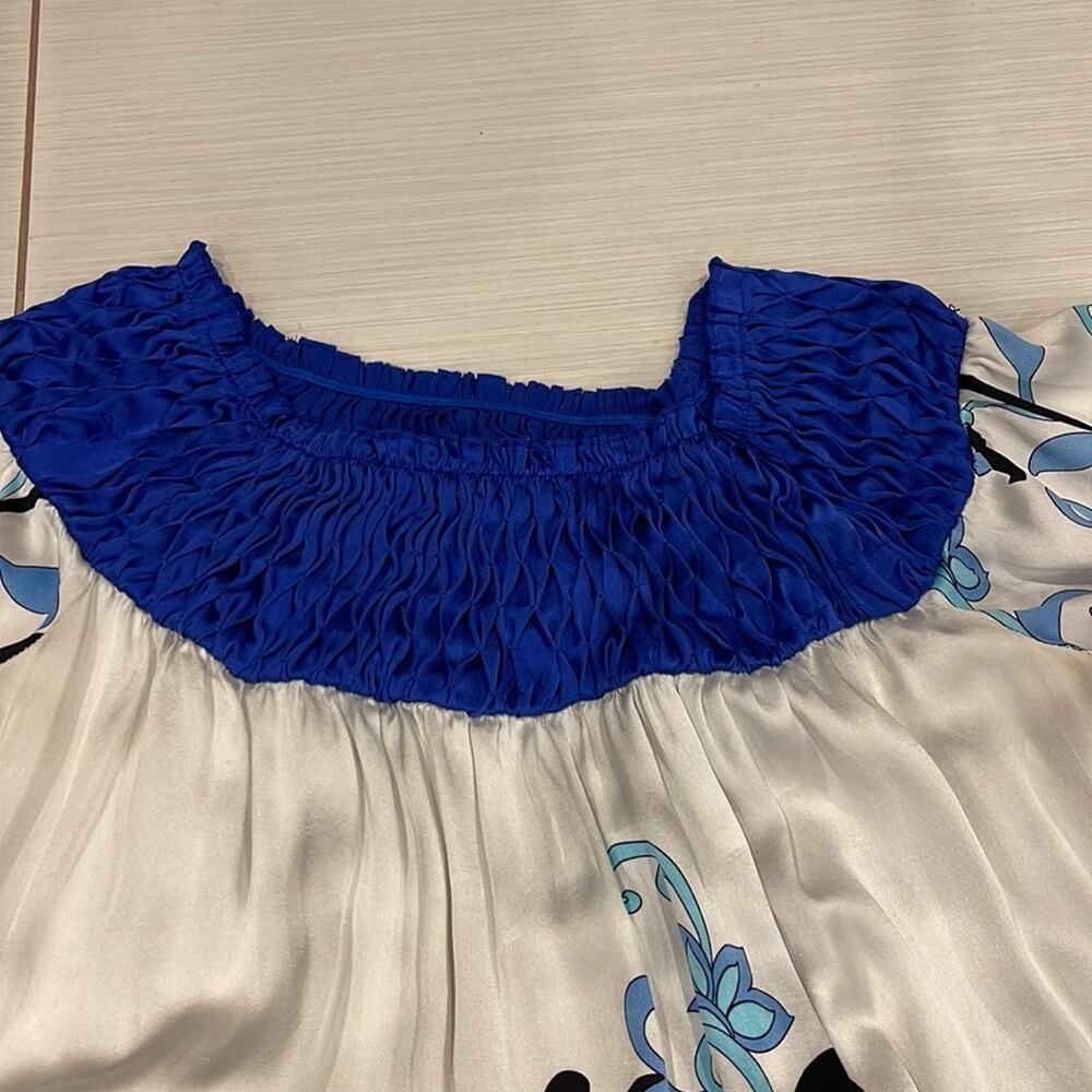 Bebe Boho Top Euc With Front Pockets - image 3